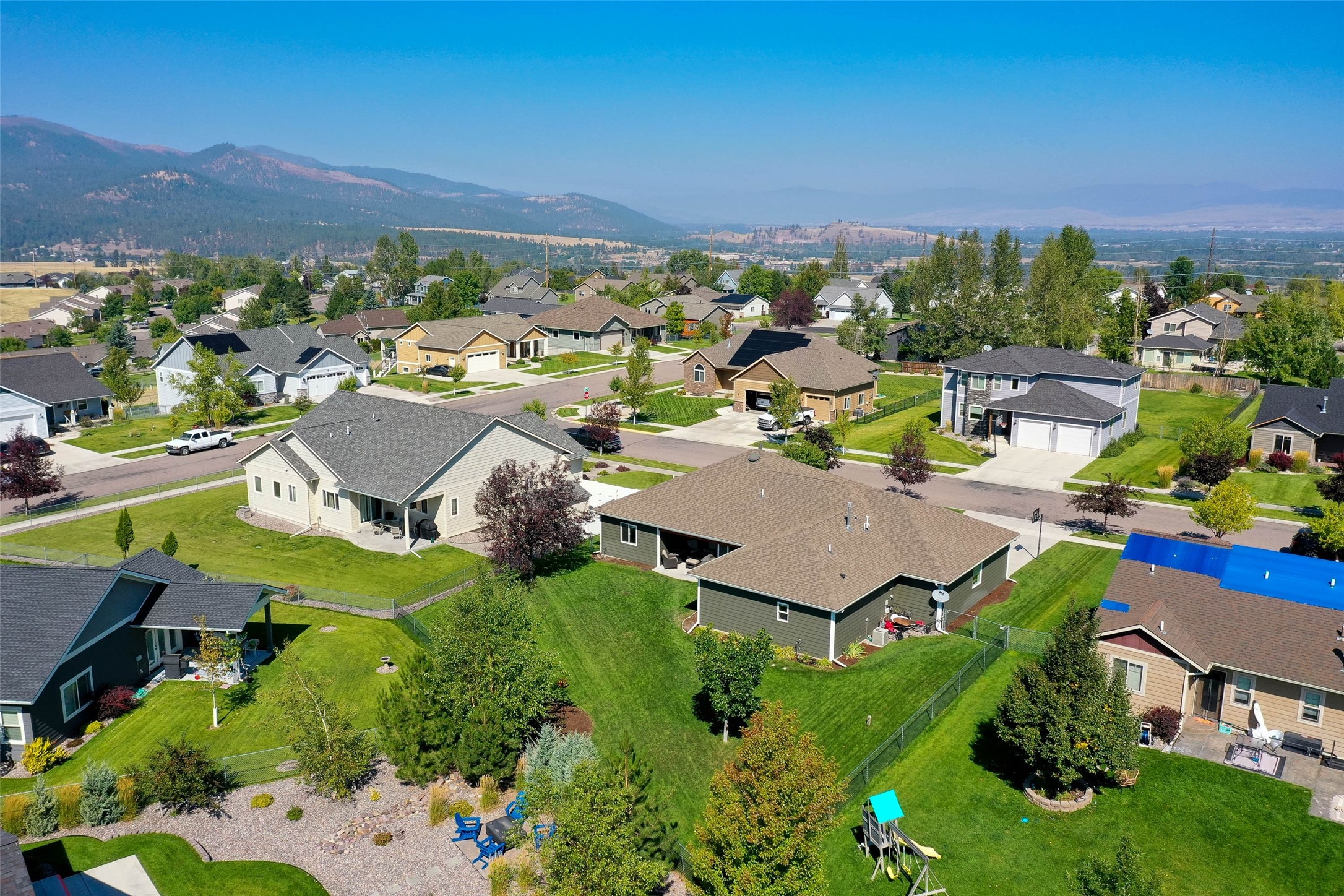 Missoula, Montana 59803, United States, 3 Bedrooms Bedrooms, ,2 BathroomsBathrooms,Residential,Pending,45645