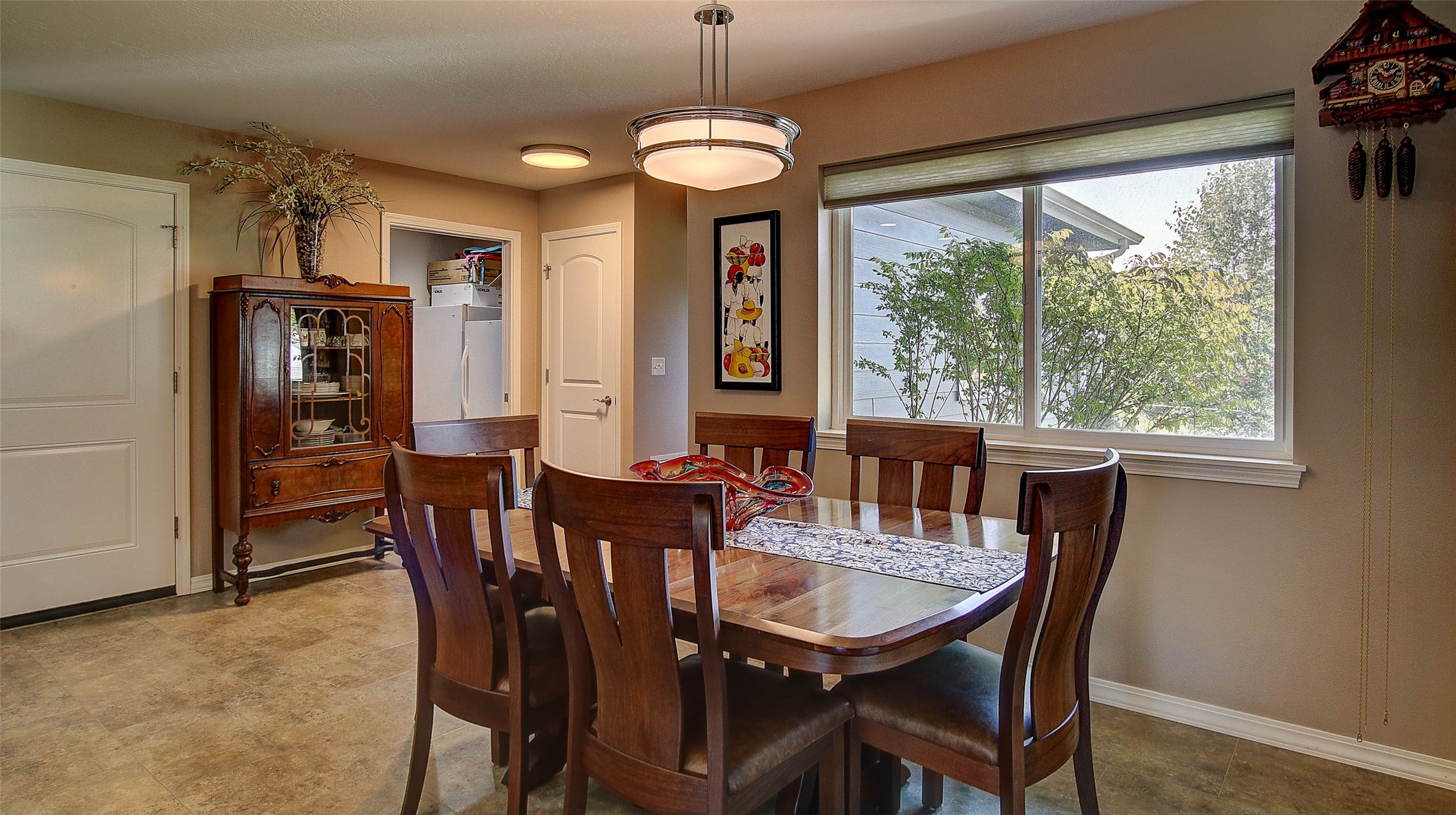 Missoula, Montana 59803, United States, 3 Bedrooms Bedrooms, ,2 BathroomsBathrooms,Residential,Pending,45645