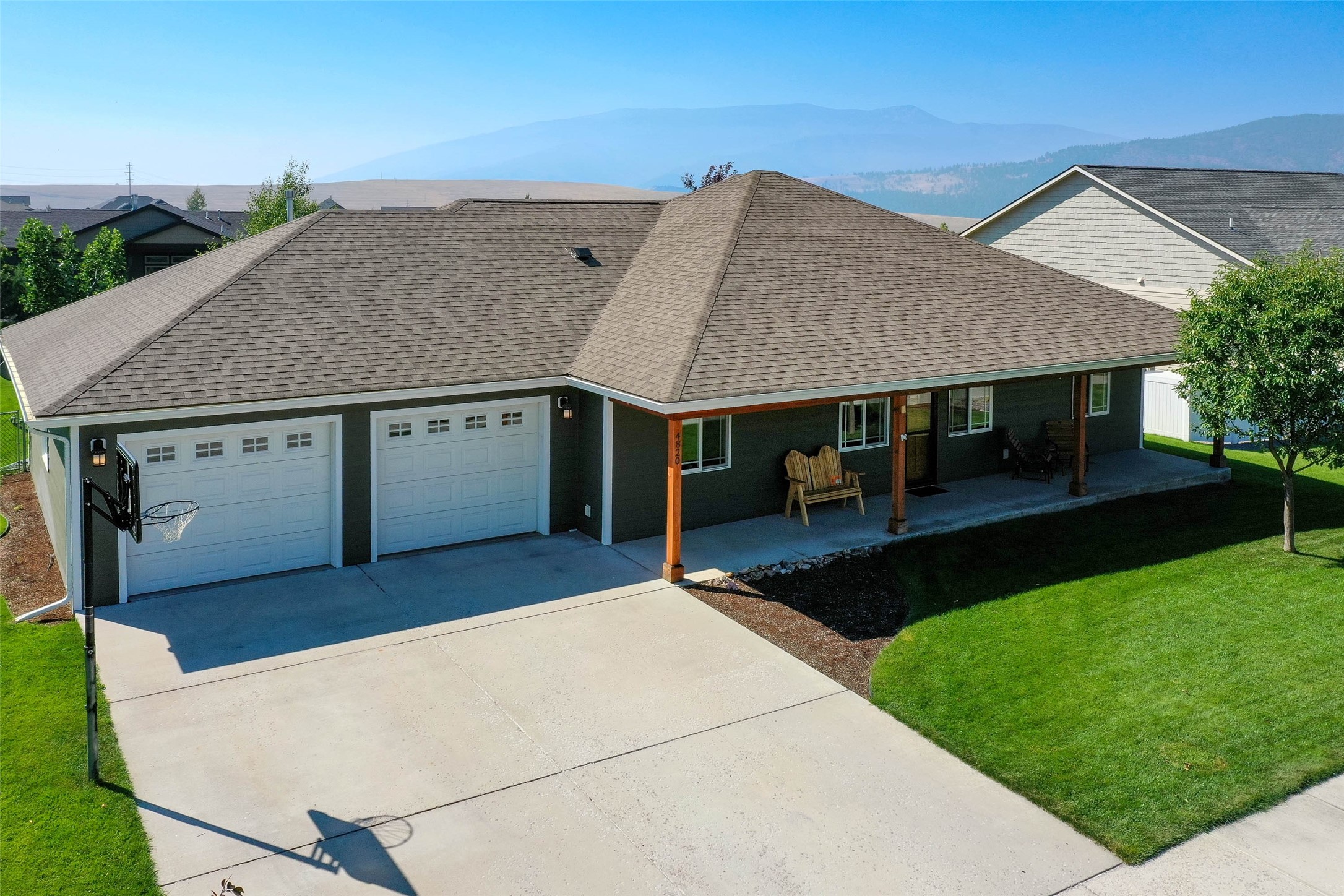 Missoula, Montana 59803, United States, 3 Bedrooms Bedrooms, ,2 BathroomsBathrooms,Residential,Pending,45645