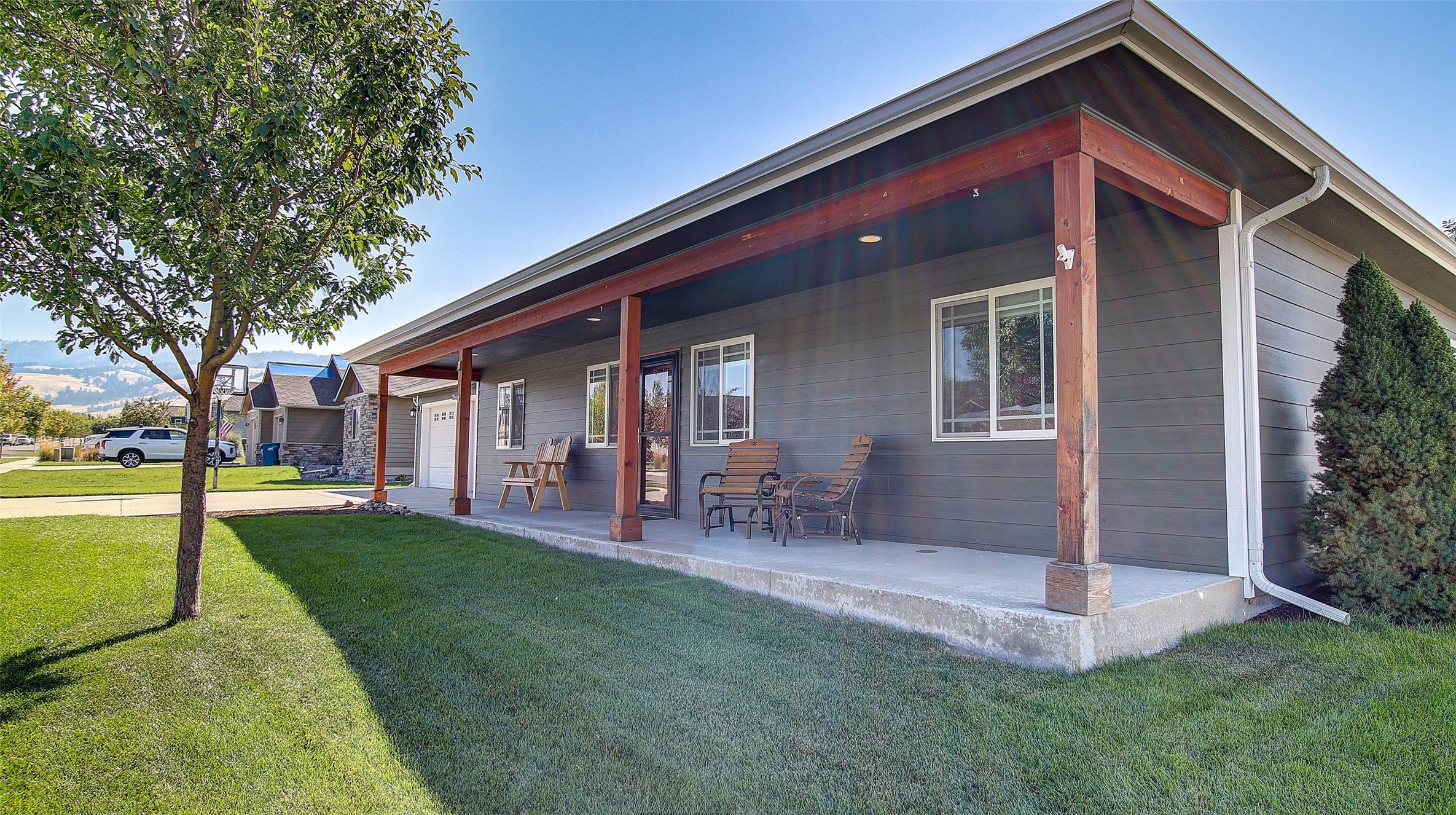 Missoula, Montana 59803, United States, 3 Bedrooms Bedrooms, ,2 BathroomsBathrooms,Residential,Pending,45645