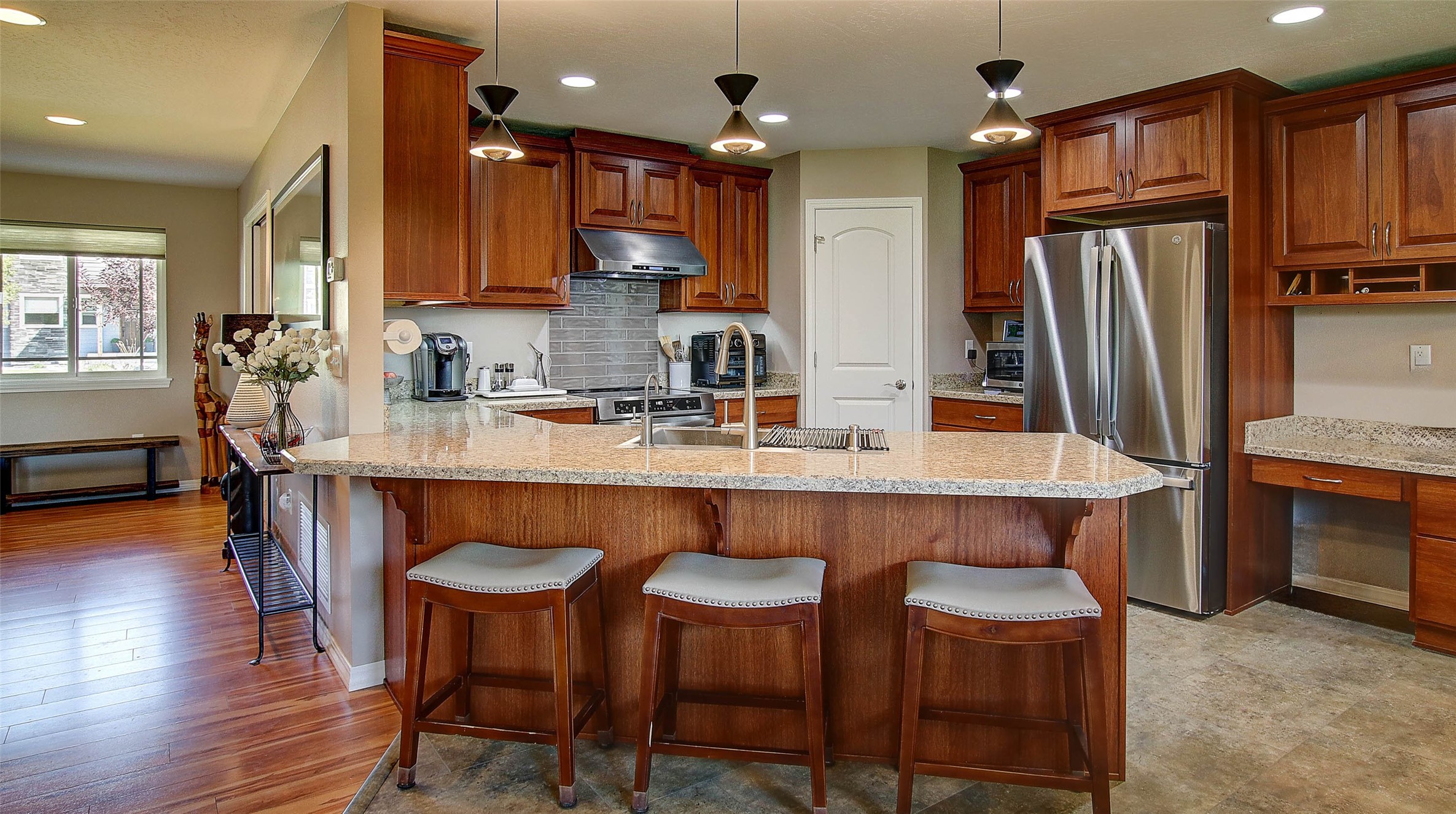 Missoula, Montana 59803, United States, 3 Bedrooms Bedrooms, ,2 BathroomsBathrooms,Residential,Pending,45645