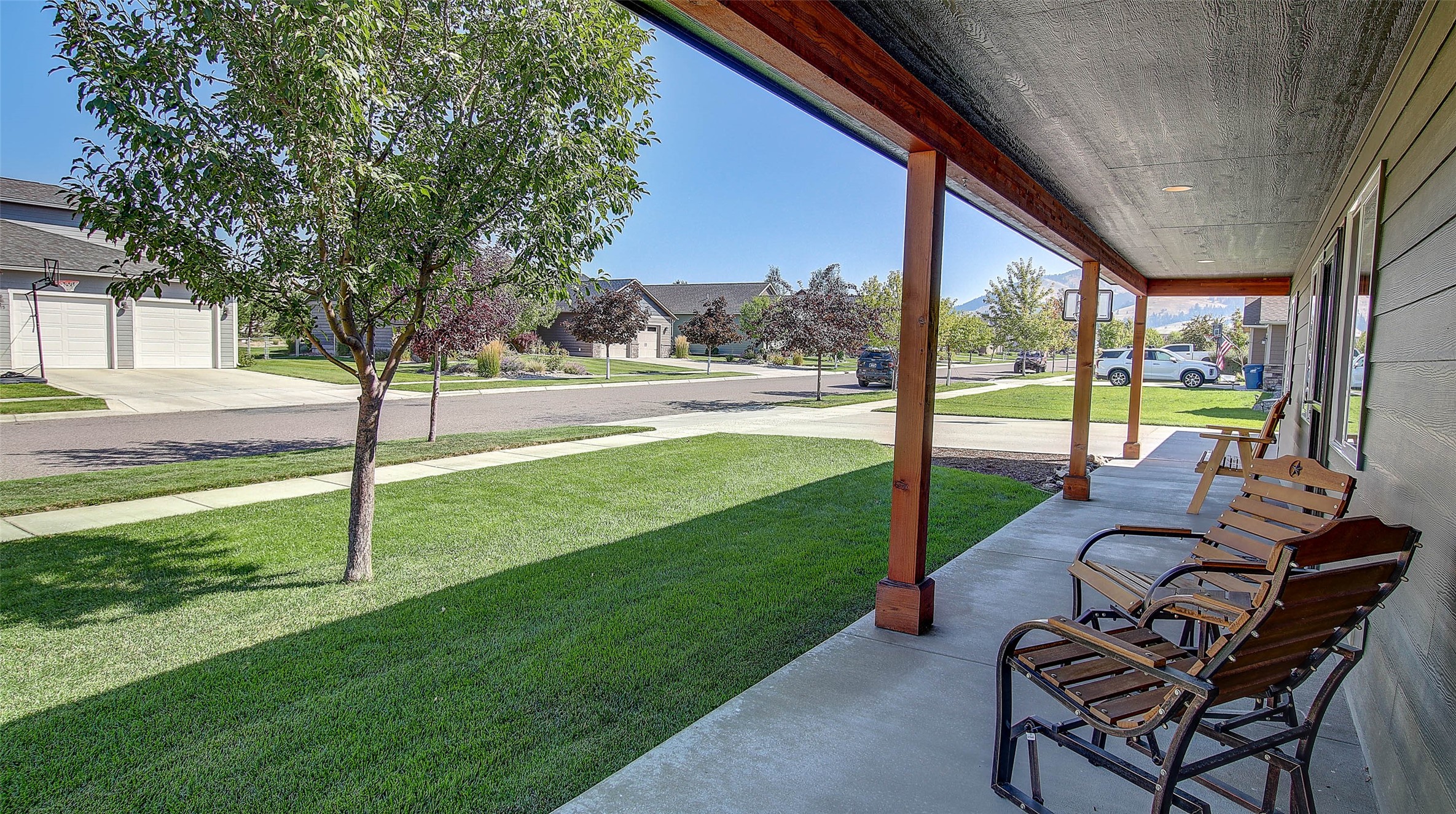 Missoula, Montana 59803, United States, 3 Bedrooms Bedrooms, ,2 BathroomsBathrooms,Residential,Pending,45645