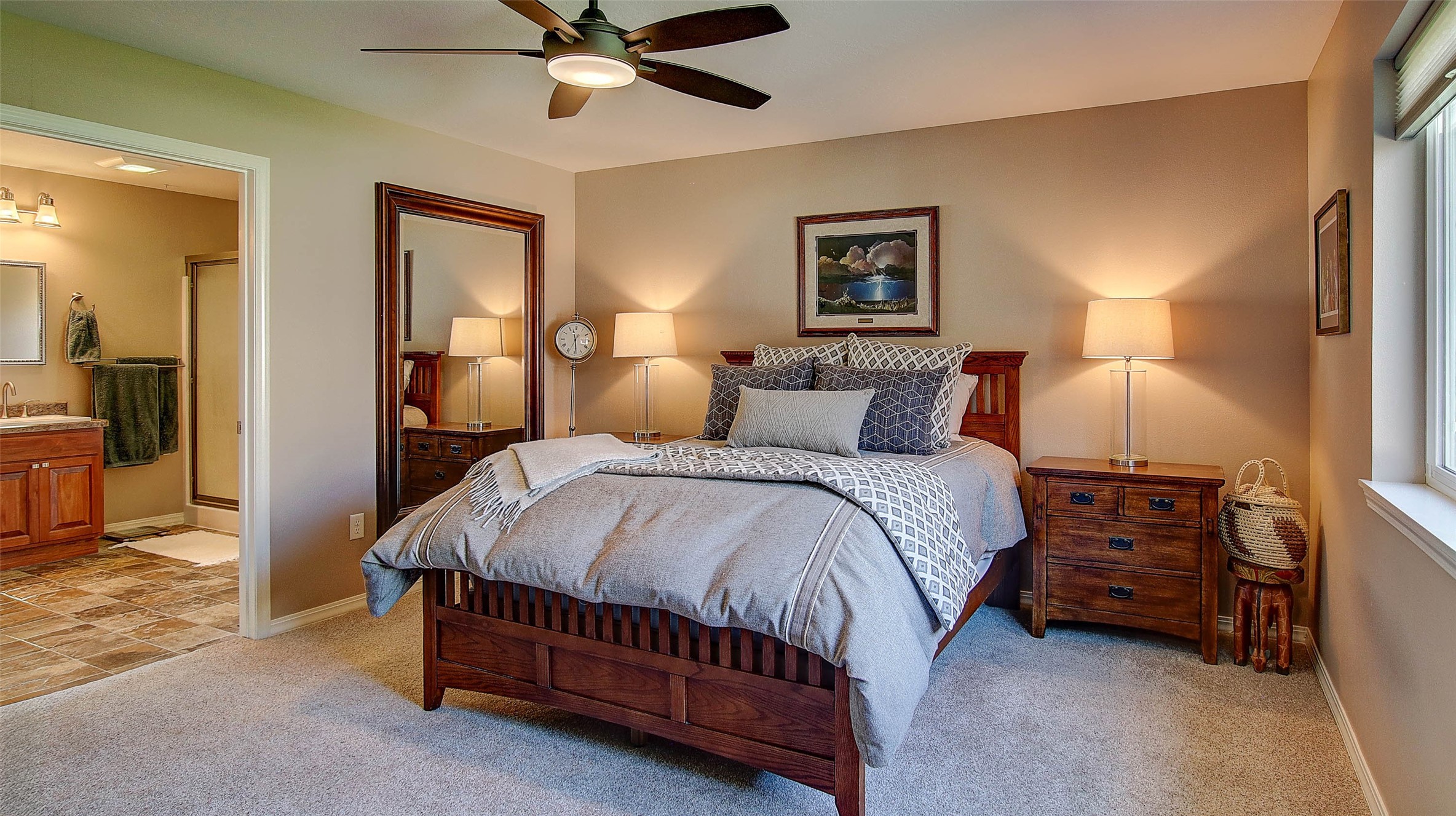 Missoula, Montana 59803, United States, 3 Bedrooms Bedrooms, ,2 BathroomsBathrooms,Residential,Pending,45645