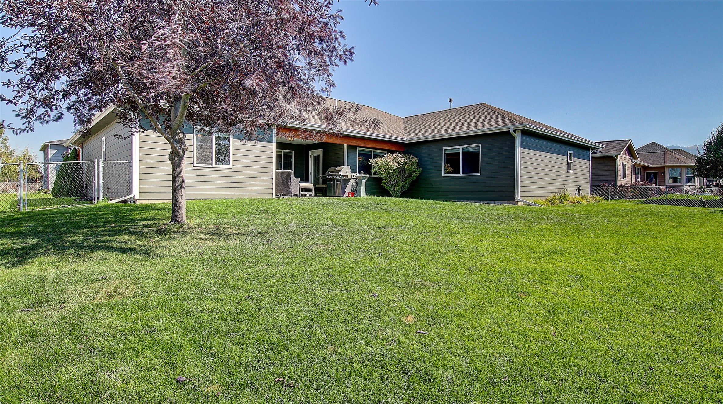 Missoula, Montana 59803, United States, 3 Bedrooms Bedrooms, ,2 BathroomsBathrooms,Residential,Pending,45645