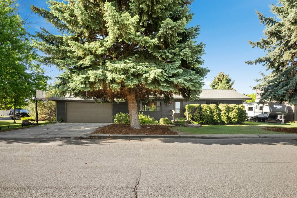 Photo of 1497 Otter Road, Helena, MT 59602 (MLS # 30071864)
