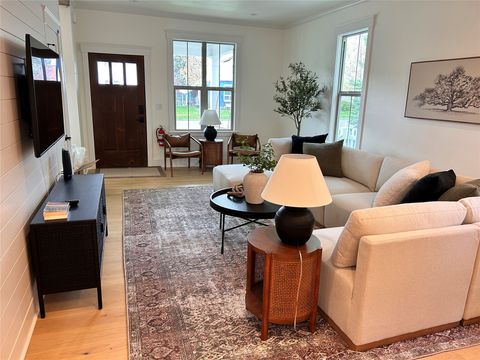 Tiny photo for 635 3rd Avenue W, Kalispell, MT 59901 (MLS # 30066580)