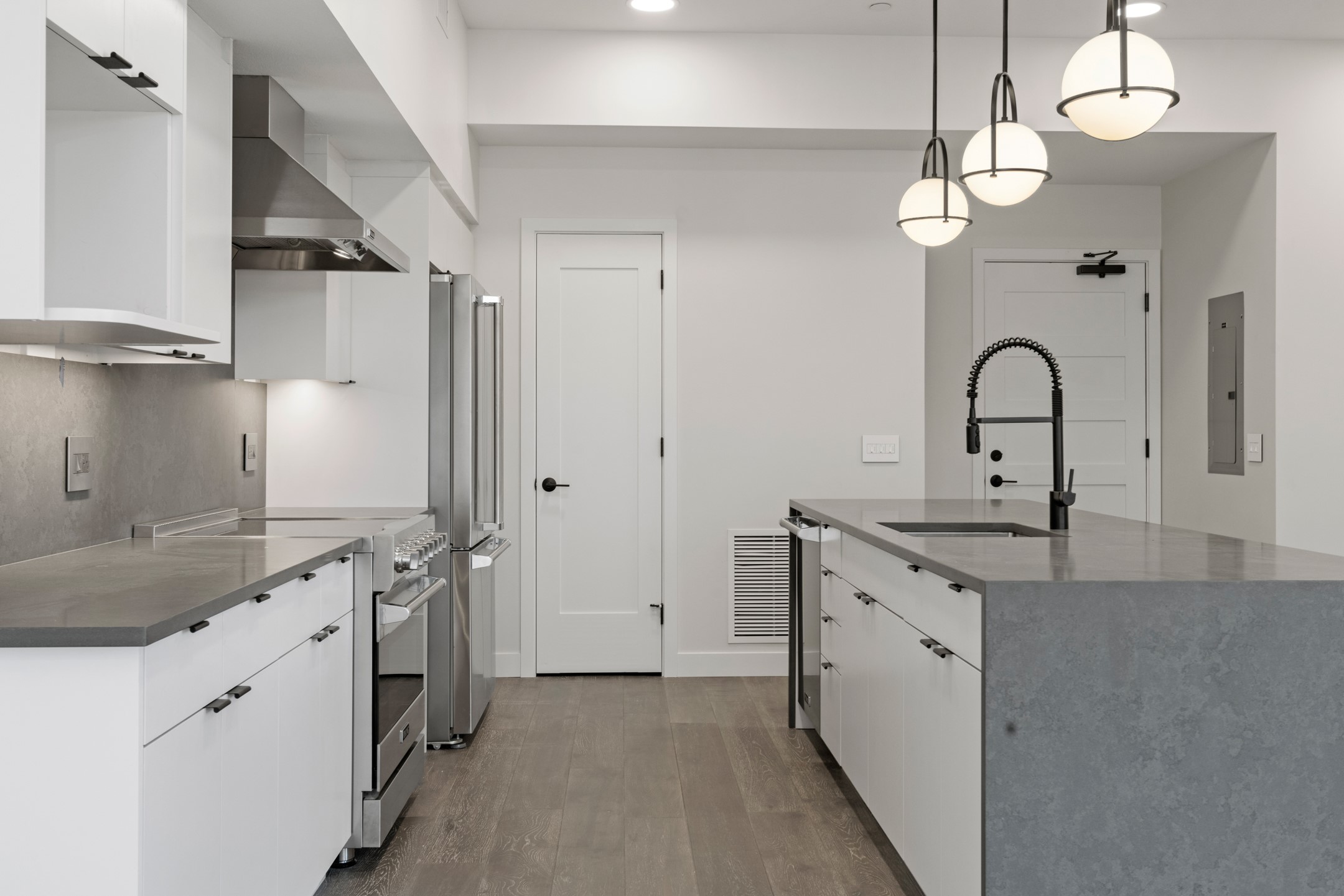 265 S 4th Street E 111