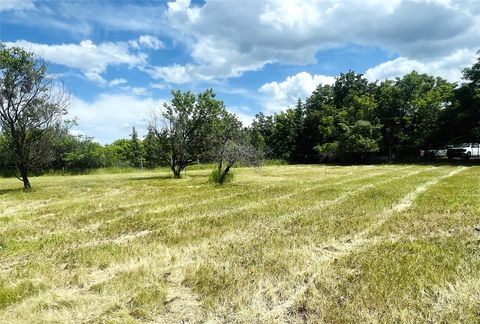 Photo of 847 E Washington Street, Kalispell, MT 59901 (MLS # 30052975)