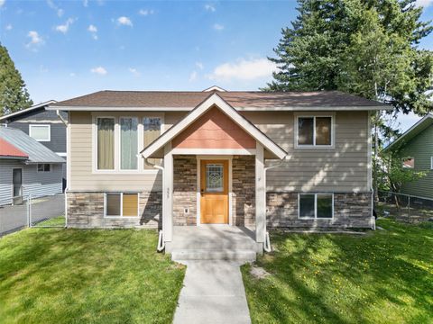 Photo of 555 Park Avenue, Whitefish, MT 59937 (MLS # 30070210)