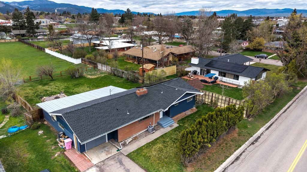 Photo of 4309 23rd Avenue, Missoula, MT 59803 (MLS # 30067012)