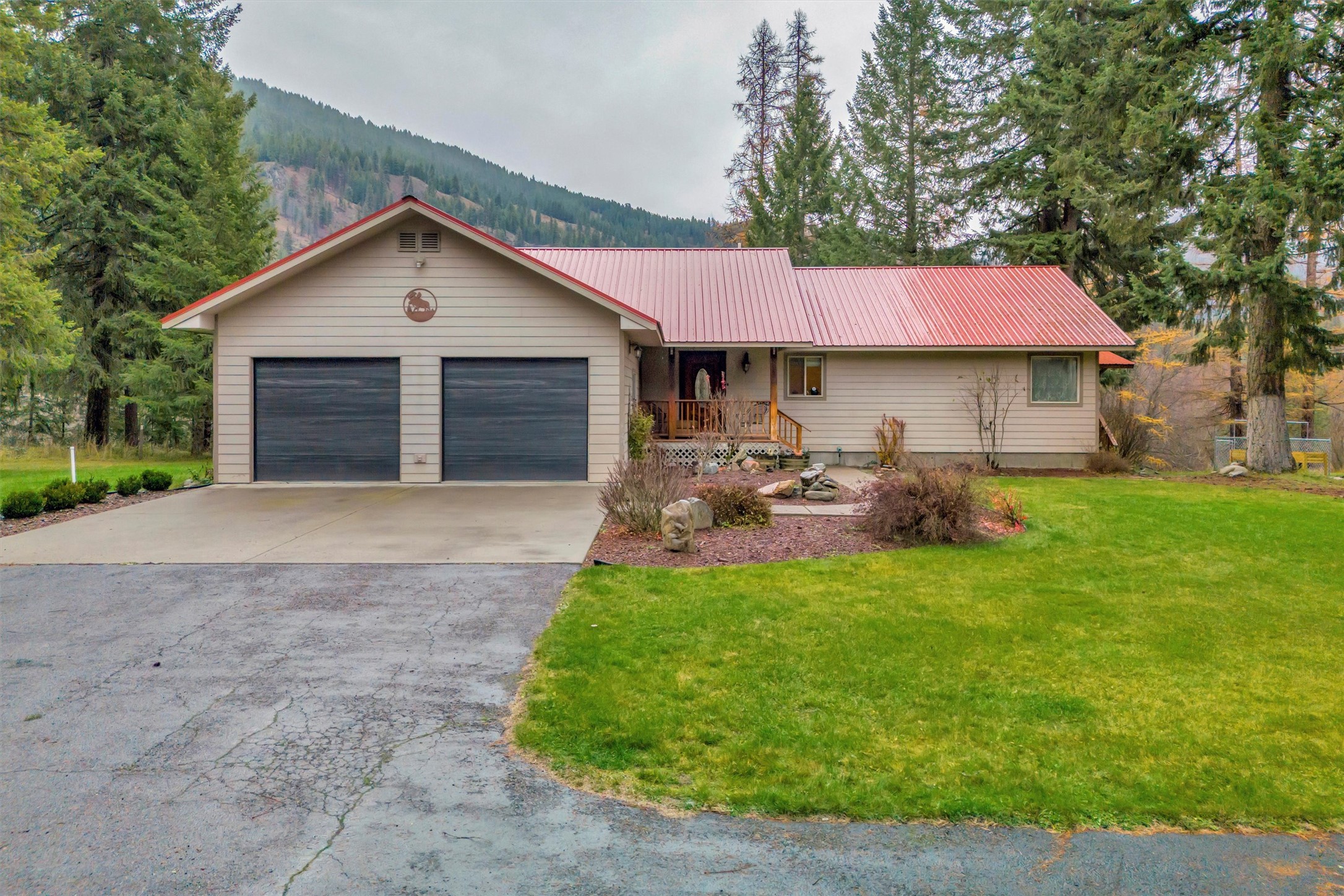 25 River Front Drive S