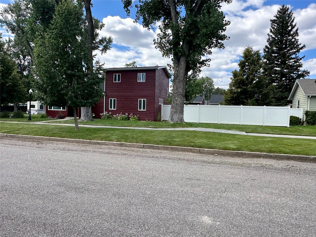 Photo of 38 2nd Avenue SW, Choteau, MT 59422 (MLS # 30069565)