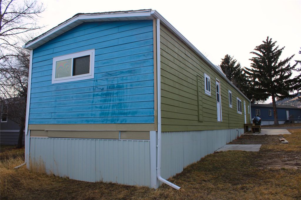 Photo of 1805 Joslyn Street #129, Helena, MT 59601 (MLS # 30066621)