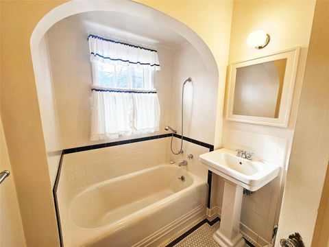 Tiny photo for 1900 Ronald Avenue, Missoula, MT 59801 (MLS # 30064186)