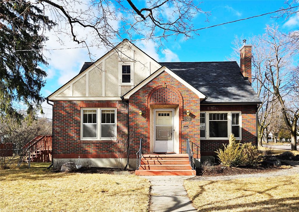 Photo of 1900 Ronald Avenue, Missoula, MT 59801 (MLS # 30064186)