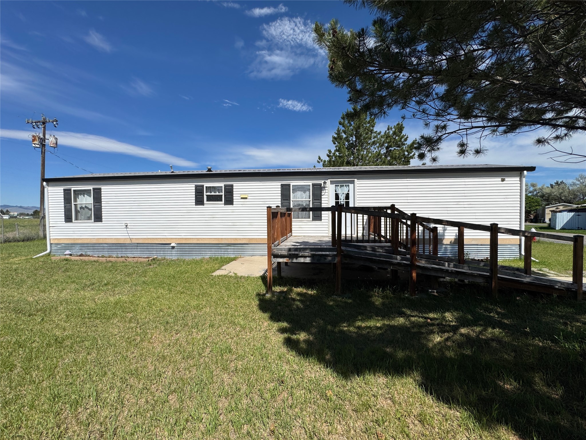 3562 Rainbow Dr