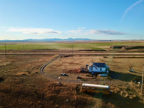 Photo of 33919 Us-87, Fort Benton, MT 59442 (MLS # 30060383)