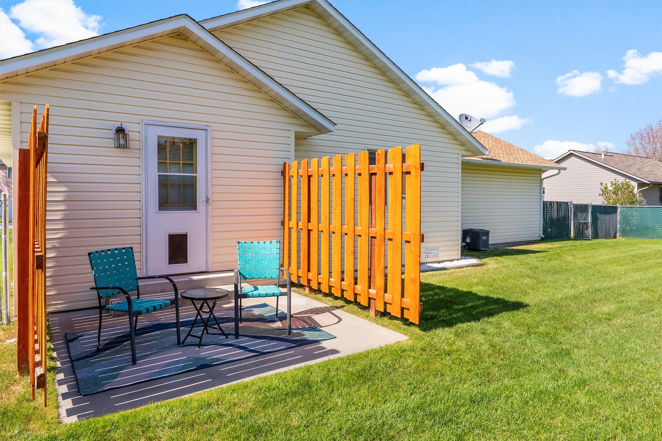 Lolo, Montana 59847, United States, 2 Bedrooms Bedrooms, ,2 BathroomsBathrooms,Residential,Pending,123024