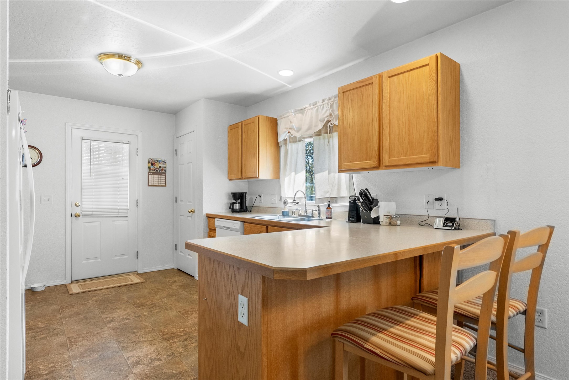 Lolo, Montana 59847, United States, 2 Bedrooms Bedrooms, ,2 BathroomsBathrooms,Residential,Pending,123024