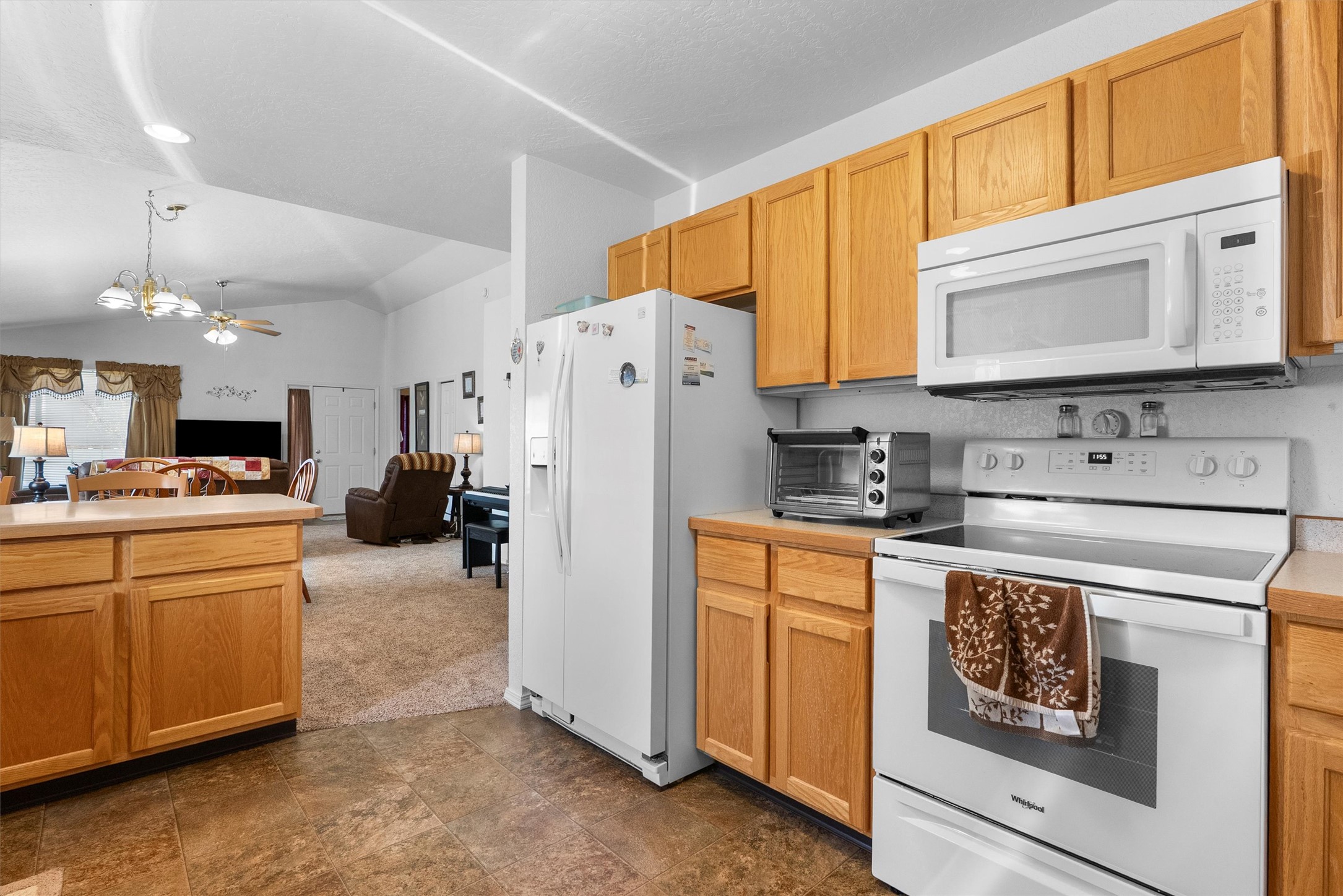 Lolo, Montana 59847, United States, 2 Bedrooms Bedrooms, ,2 BathroomsBathrooms,Residential,Pending,123024