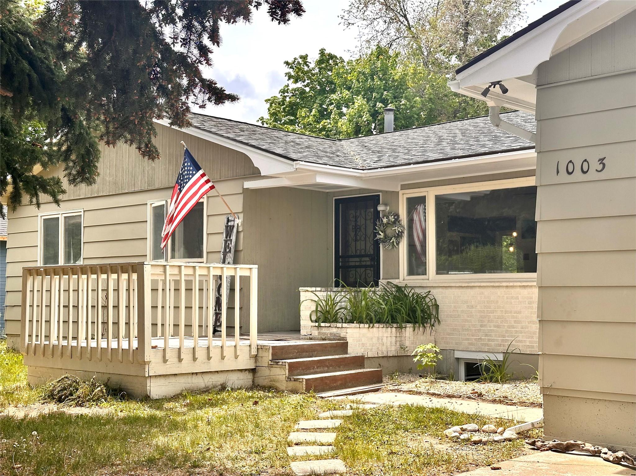 1003 S 2nd Street