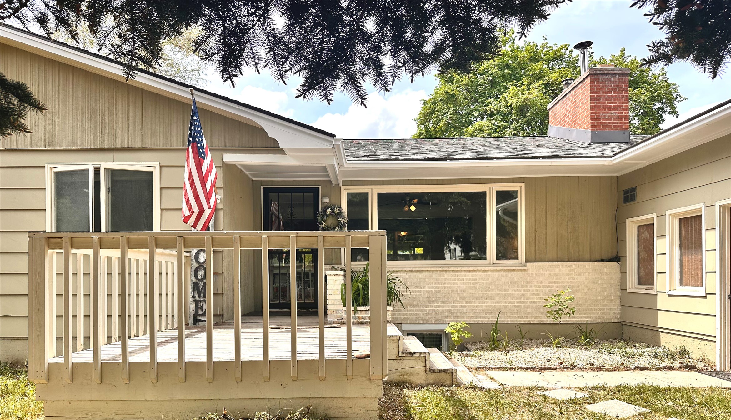 1003 S 2nd Street