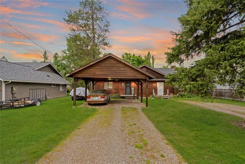 Photo of 412 W 8th Street, Whitefish, MT 59937 (MLS # 30073505)