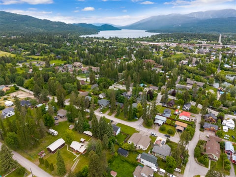 Tiny photo for 412 W 8th Street, Whitefish, MT 59937 (MLS # 30073505)