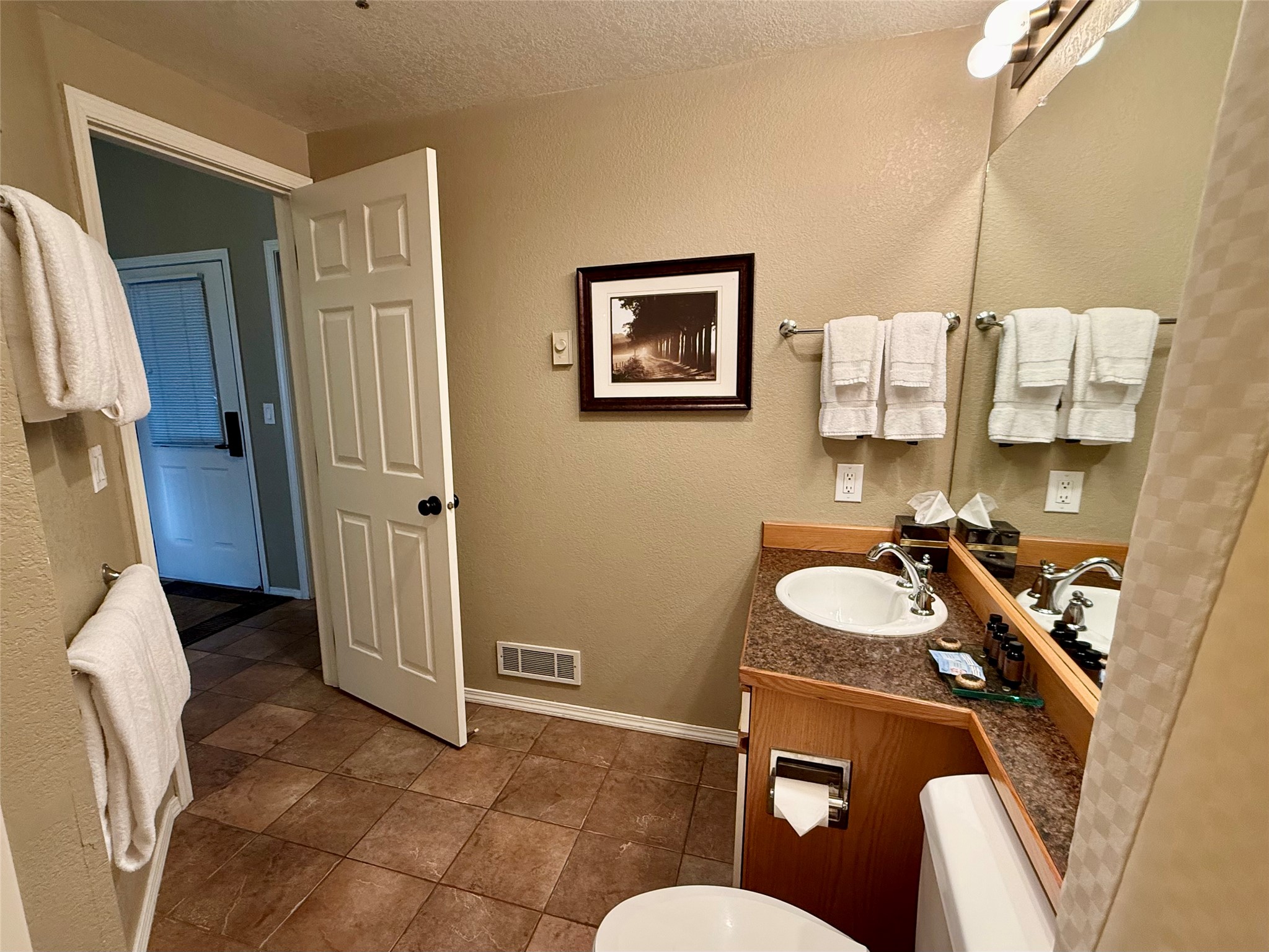 Whitefish, Montana, 59937, United States, 2 Bedrooms Bedrooms, ,2 BathroomsBathrooms,Residential,Active,2035106