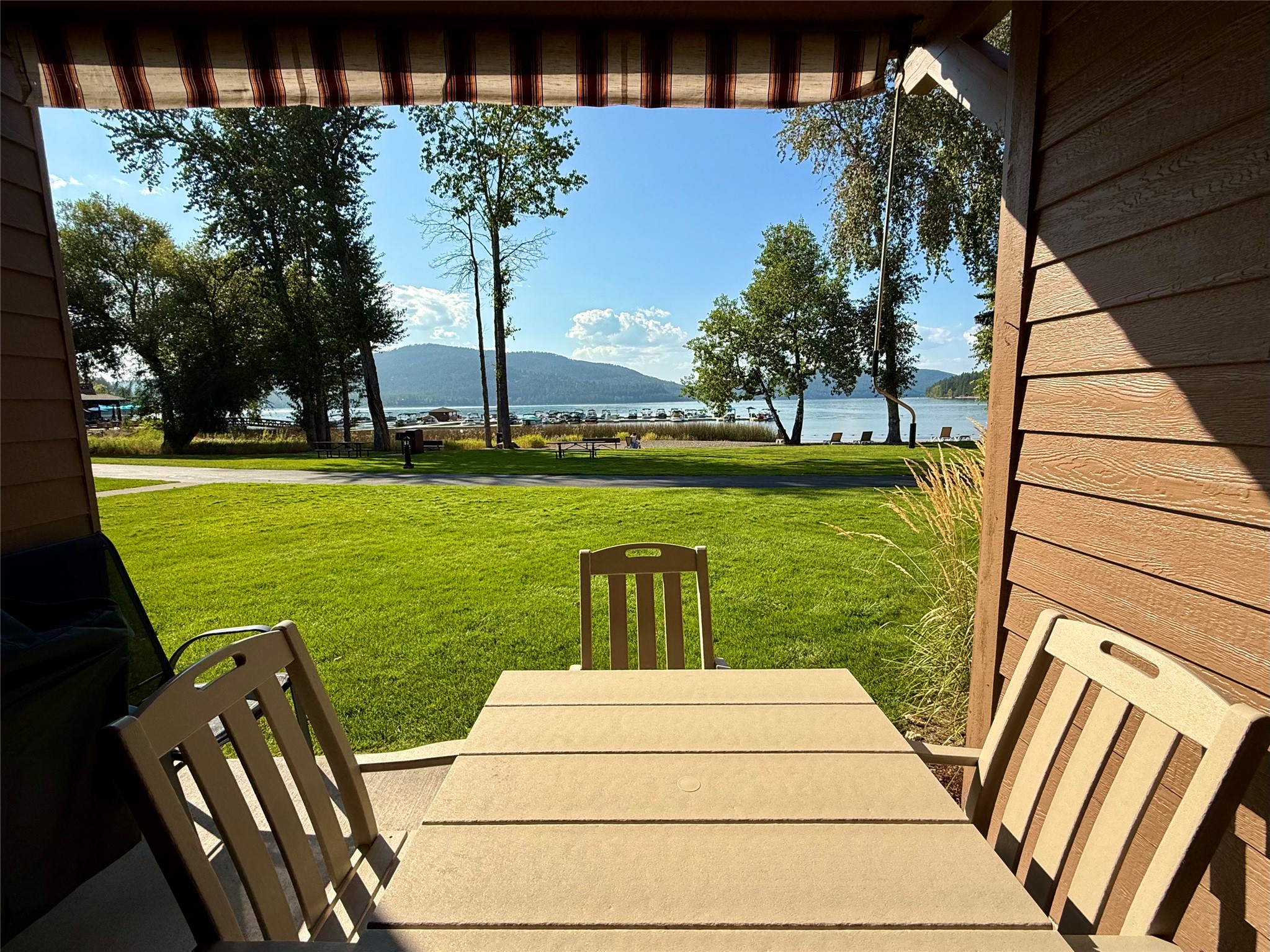 Whitefish, Montana, 59937, United States, 2 Bedrooms Bedrooms, ,2 BathroomsBathrooms,Residential,Active,2035106