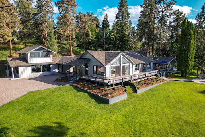 22700 Northaire Lane