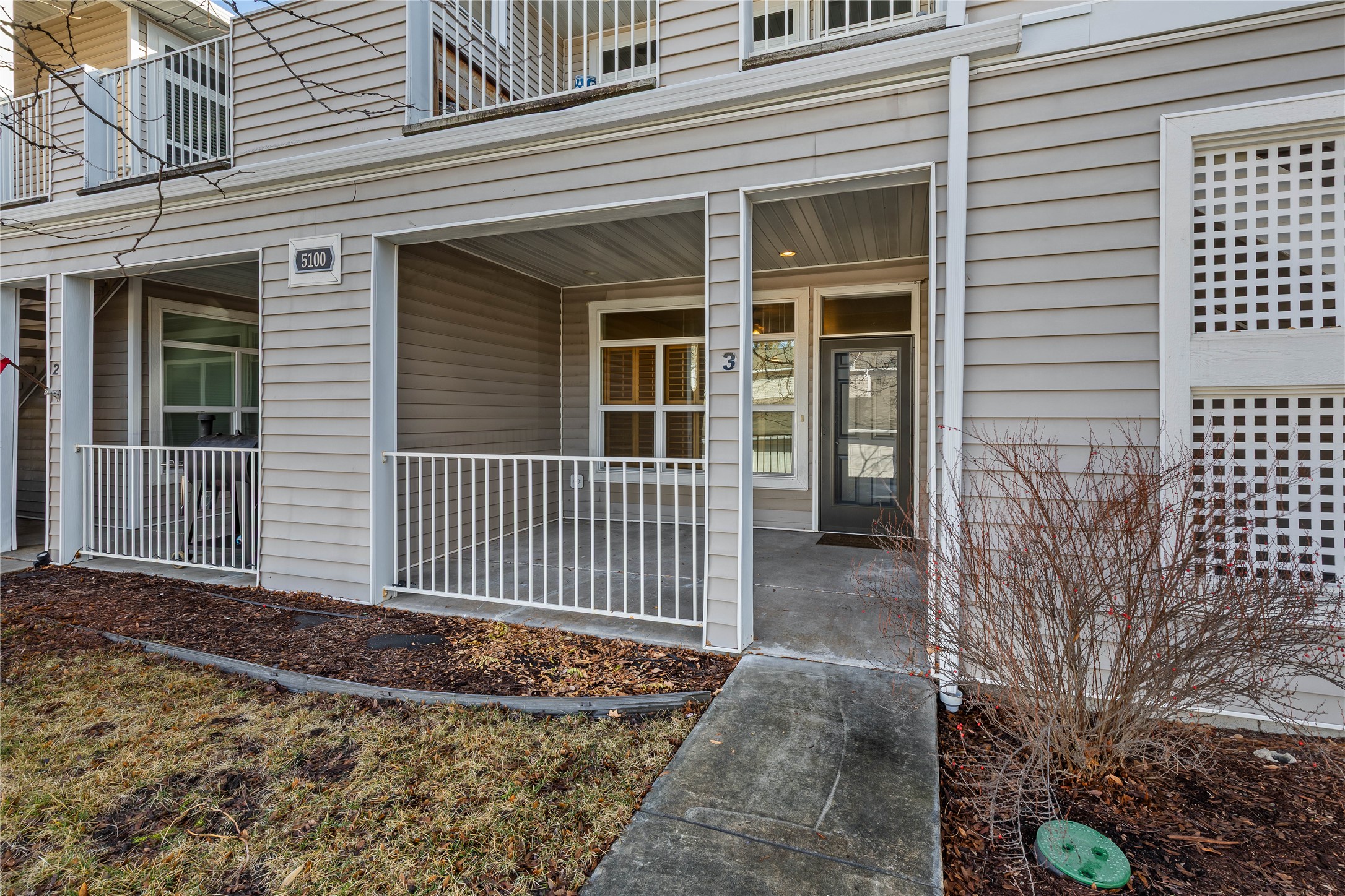 5100 Village View Way 3