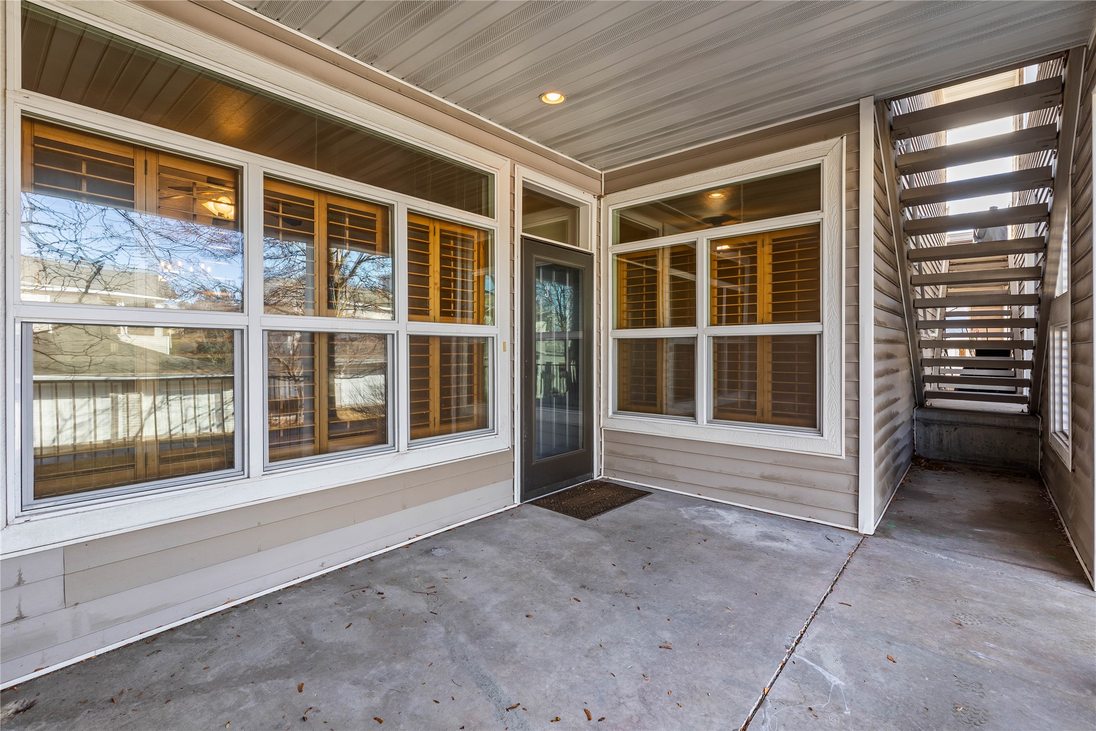 5100 Village View Way 3