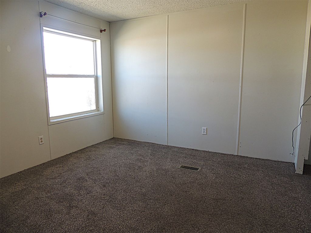 Photo of 3305 Mantle Street, Butte, MT 59701 (MLS # 30068412)