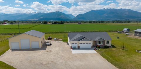 3053 Delaford Loop Stevensville MT 59870