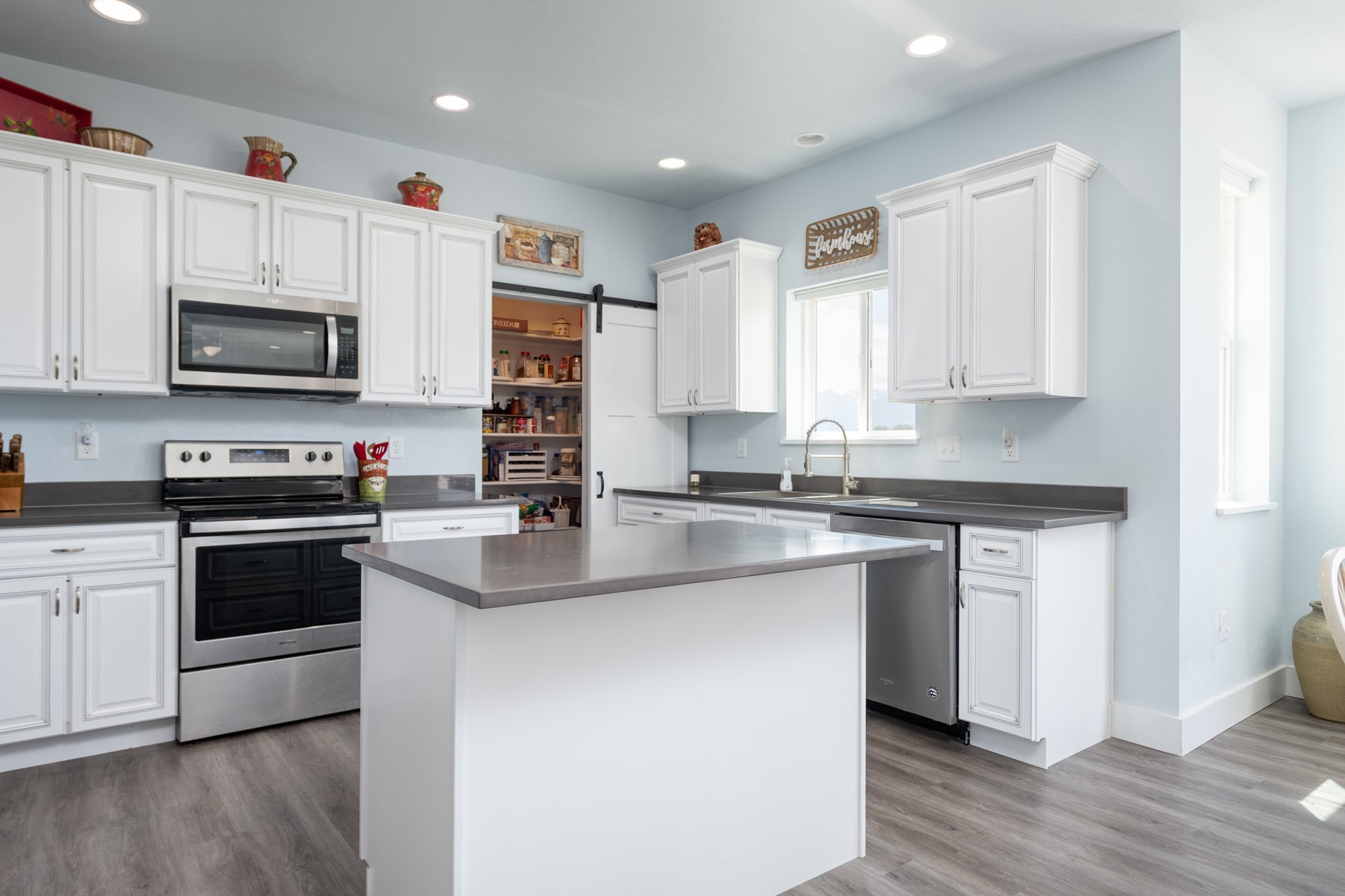 3053 Delaford Loop
