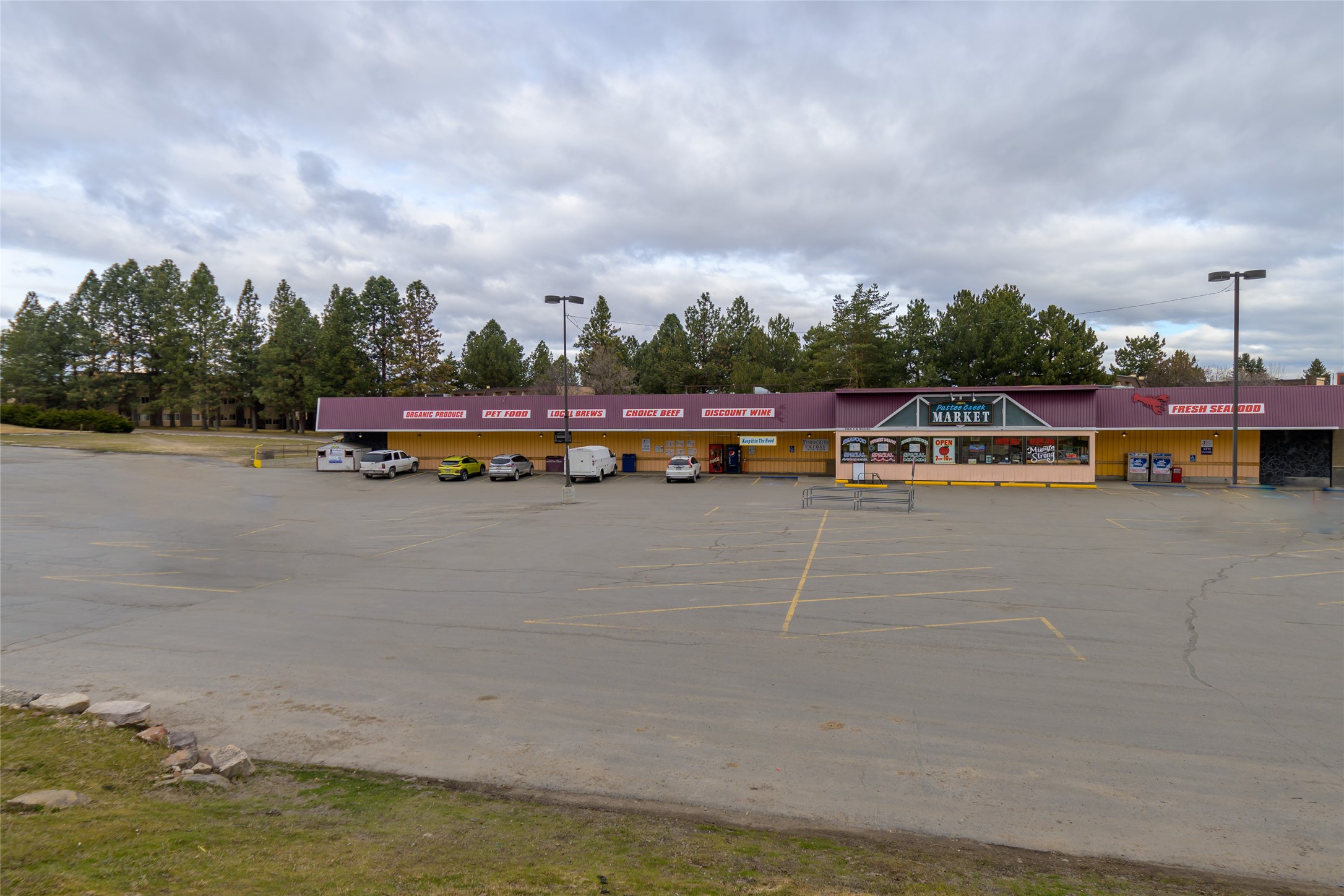 704 SW Higgins Avenue