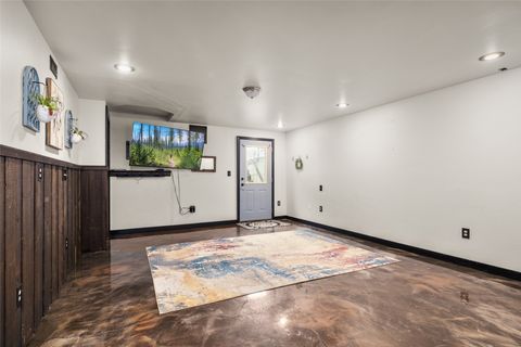 Tiny photo for 812 8th Avenue W, Kalispell, MT 59901 (MLS # 30069330)