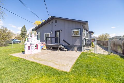 Tiny photo for 812 8th Avenue W, Kalispell, MT 59901 (MLS # 30069330)
