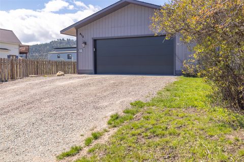Tiny photo for 812 8th Avenue W, Kalispell, MT 59901 (MLS # 30069330)
