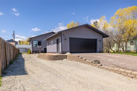 Tiny photo for 812 8th Avenue W, Kalispell, MT 59901 (MLS # 30069330)