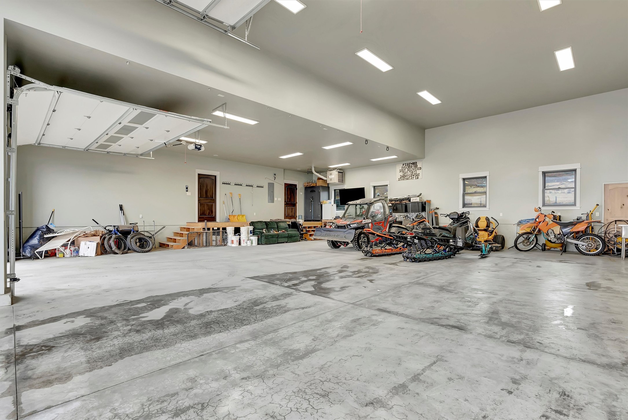 959 Corvallis Hills Drive