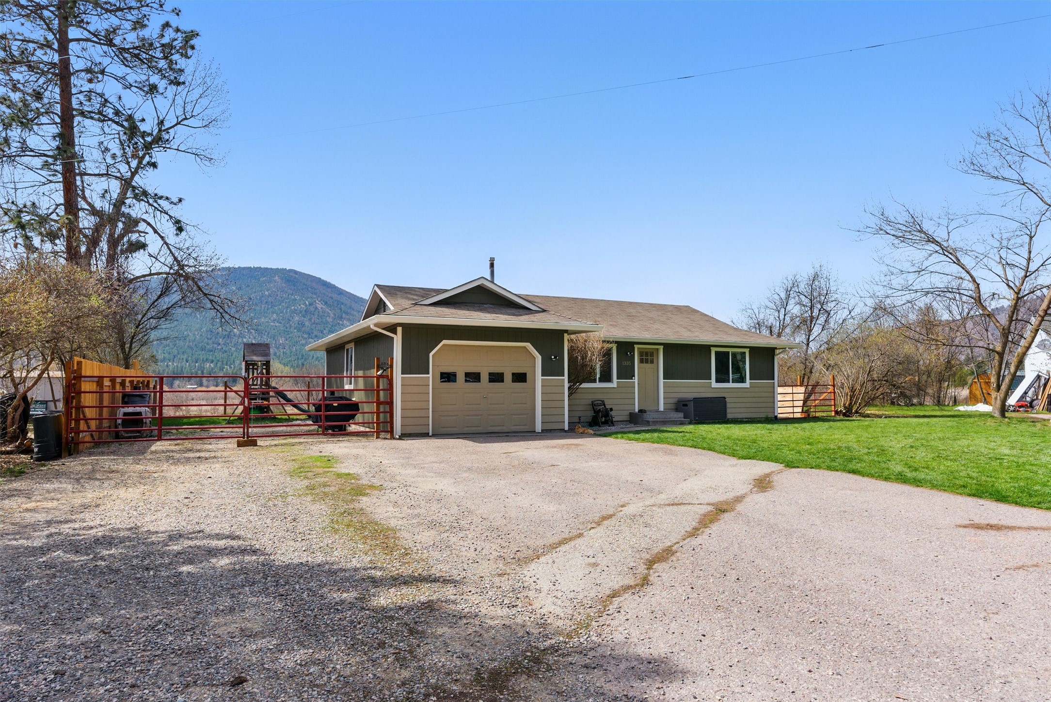 1335 Woodhill Court