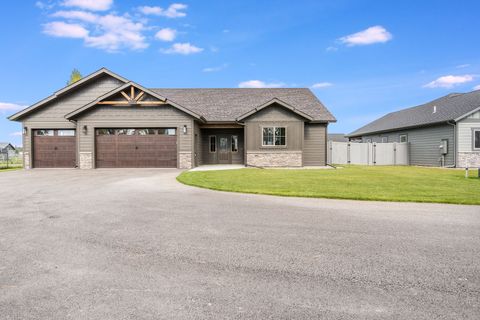 Photo of 49 Hodgson Court, Columbia Falls, MT 59912 (MLS # 30055634)