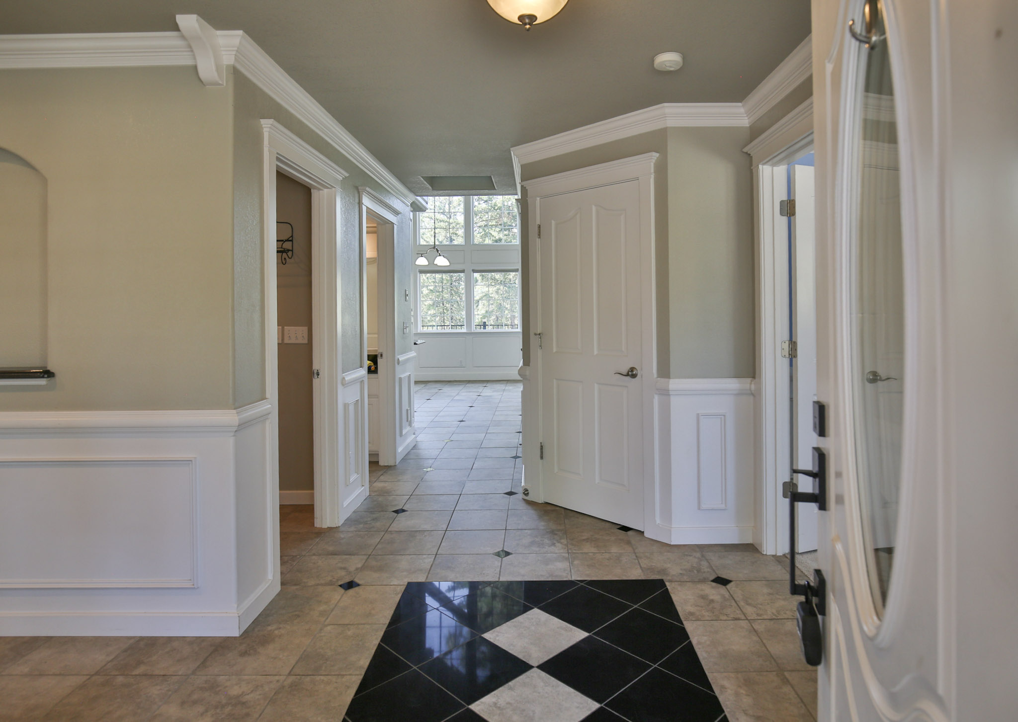 2413 Capstone Court