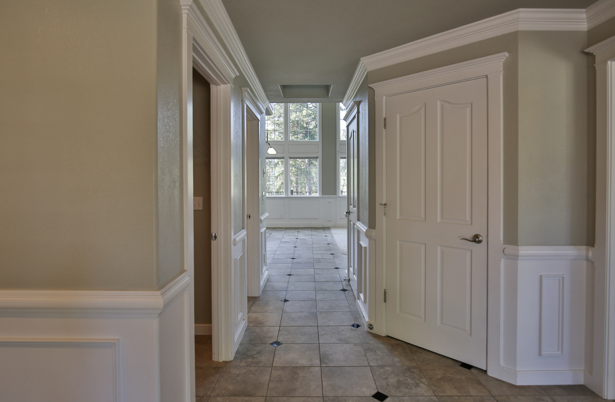 2413 Capstone Court
