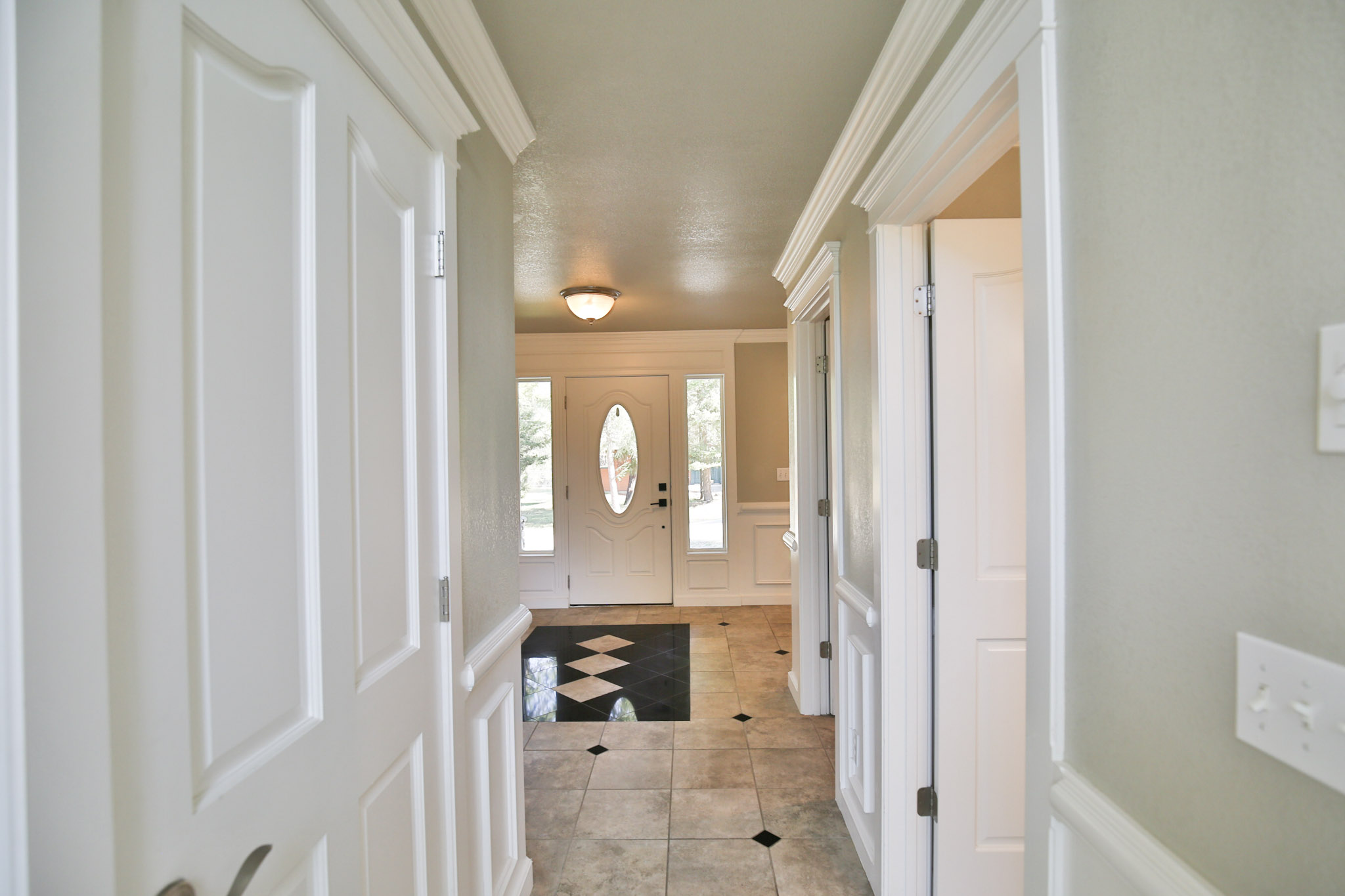 2413 Capstone Court
