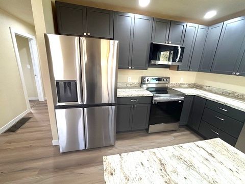 Tiny photo for 551 7th Avenue S, Shelby, MT 59474 (MLS # 30069288)