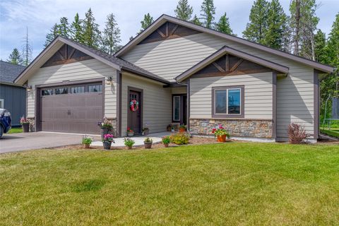 Photo of 224 Forest Edge Trail, Kalispell, MT 59901 (MLS # 30050968)