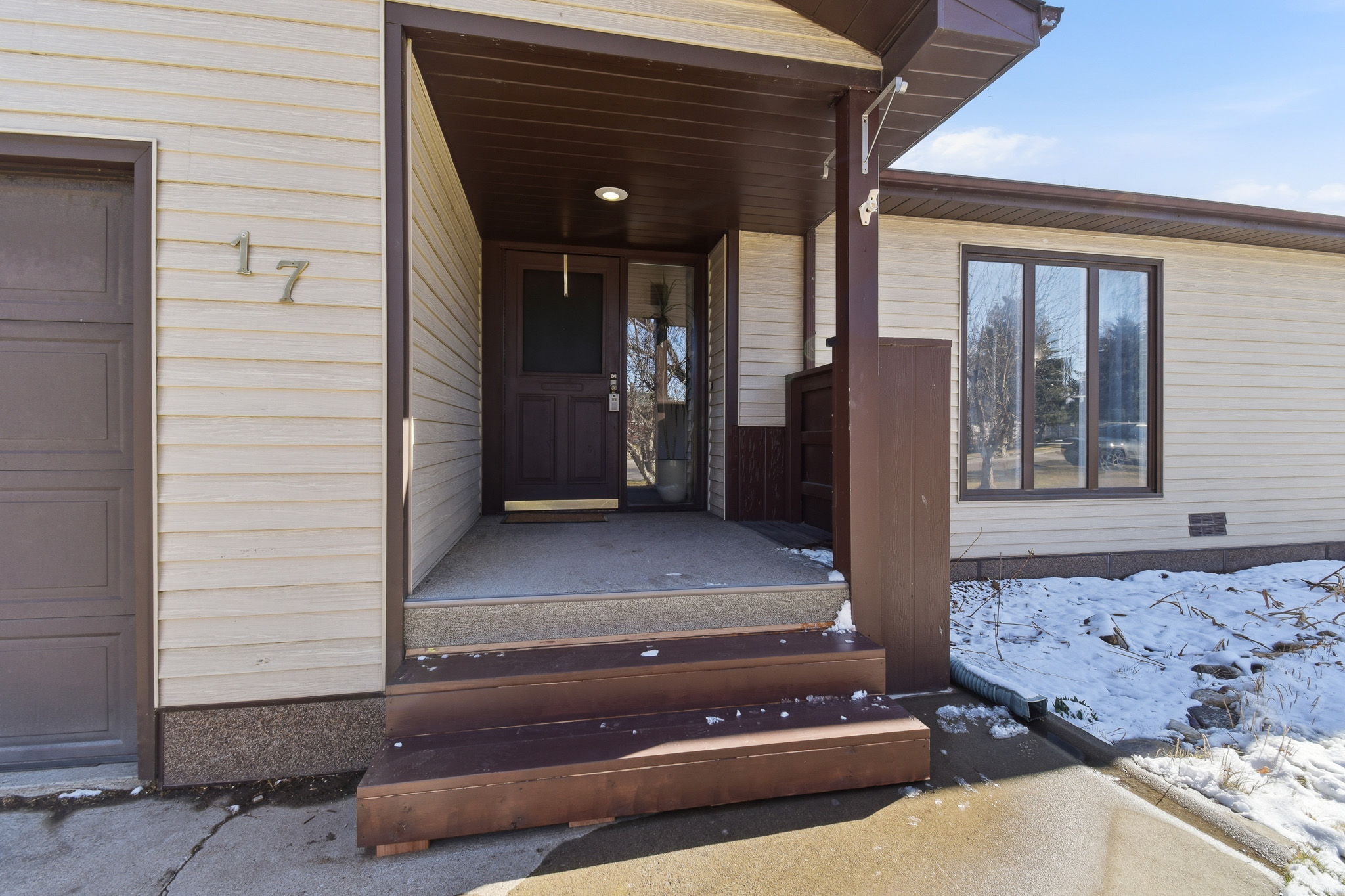 17 Treasure State Drive